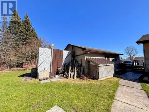 9 Swallow Drive Manitouwadge ON P0T 2C0