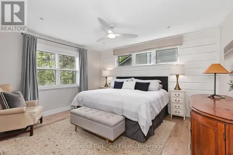 119 Hillcrest Drive Blue Mountains ON N0H 1J0