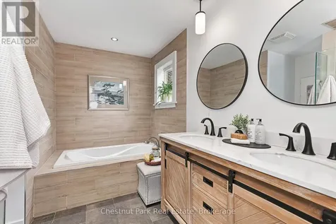 119 Hillcrest Drive Blue Mountains ON N0H 1J0