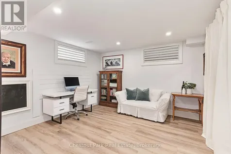 119 Hillcrest Drive Blue Mountains ON N0H 1J0