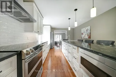 303 6th Avenue West Owen Sound ON N4K 6H9