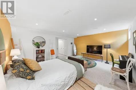 13 Conservation Way Collingwood ON L9Y 0G9
