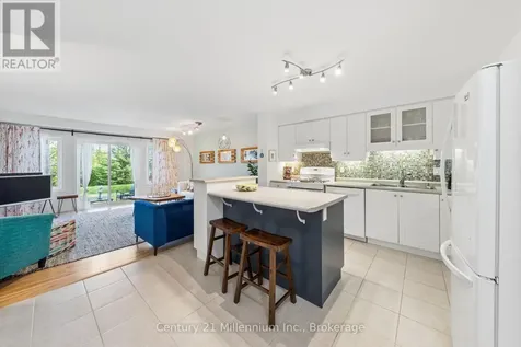 13 Conservation Way Collingwood ON L9Y 0G9