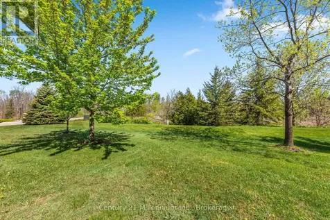 13 Conservation Way Collingwood ON L9Y 0G9