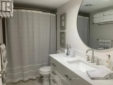 1 Brandy Lane Drive Collingwood ON L9Y 0X4