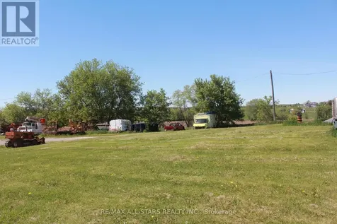 20894 Woodbine Avenue East Gwillimbury ON L4P 4A5