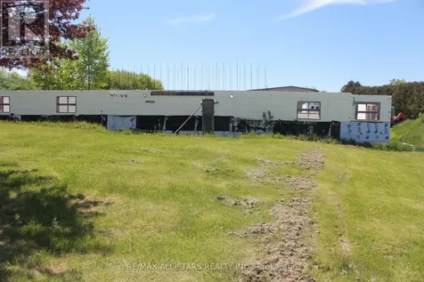 20894 Woodbine Avenue East Gwillimbury ON L4P 4A5
