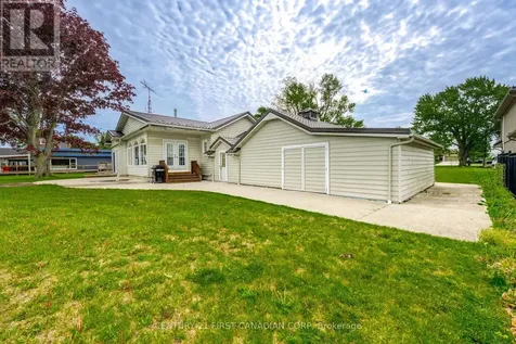 3877 St Clair Parkway St. Clair ON N0P 2B0