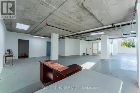 1637 Bank Street Ottawa ON K1V 7Y9