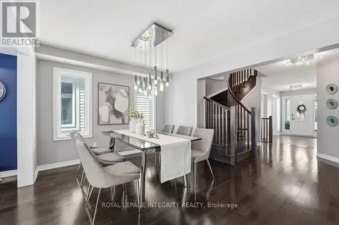 24 Pondhawk Way Ottawa ON K2J 5Z2