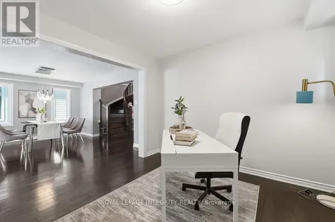 24 Pondhawk Way Ottawa ON K2J 5Z2