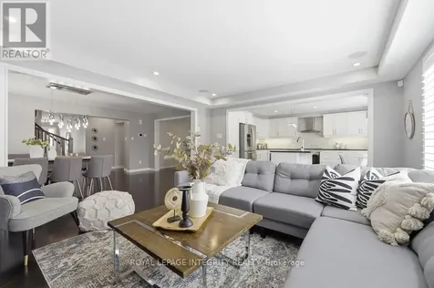 24 Pondhawk Way Ottawa ON K2J 5Z2