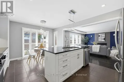 24 Pondhawk Way Ottawa ON K2J 5Z2