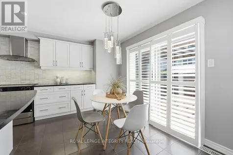 24 Pondhawk Way Ottawa ON K2J 5Z2