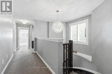24 Pondhawk Way Ottawa ON K2J 5Z2