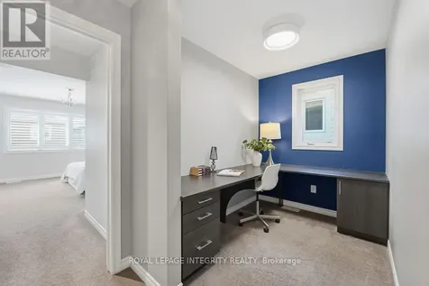 24 Pondhawk Way Ottawa ON K2J 5Z2