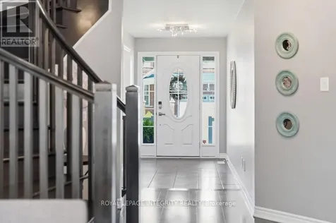 24 Pondhawk Way Ottawa ON K2J 5Z2