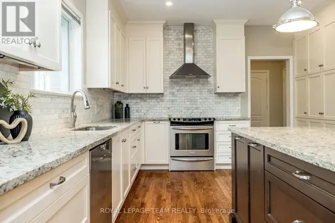 10 Beechgrove Gardens Ottawa ON K2S 1W5
