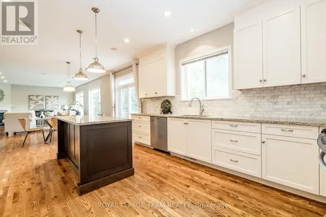 10 Beechgrove Gardens Ottawa ON K2S 1W5