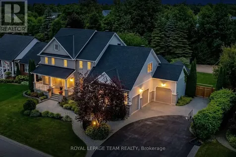 10 Beechgrove Gardens Ottawa ON K2S 1W5