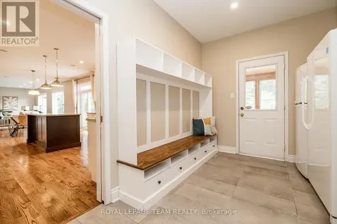 10 Beechgrove Gardens Ottawa ON K2S 1W5