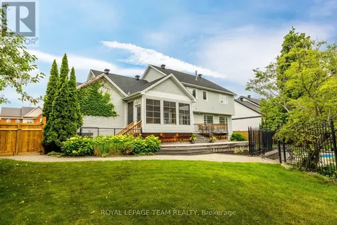 10 Beechgrove Gardens Ottawa ON K2S 1W5