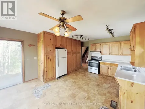 15 Humberstone Avenue Brantford ON N3S 7A4