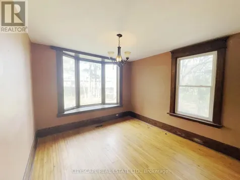 15 Humberstone Avenue Brantford ON N3S 7A4