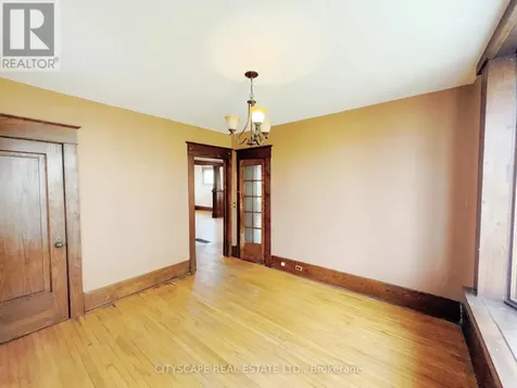 15 Humberstone Avenue Brantford ON N3S 7A4