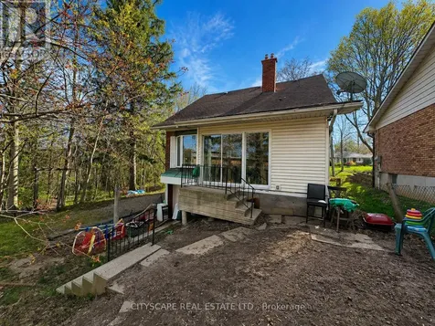 15 Humberstone Avenue Brantford ON N3S 7A4