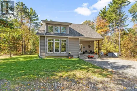 427 Paugh Lake Road Madawaska Valley ON K0J 1B0