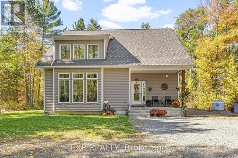 427 Paugh Lake Road Madawaska Valley ON K0J 1B0