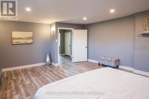 6571 Carroll Drive Southwest Middlesex ON N0L 1T0