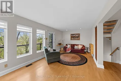1965 Bromley Road Ottawa ON K2A 1C3