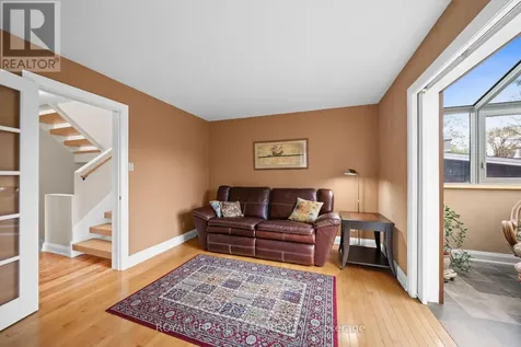 1965 Bromley Road Ottawa ON K2A 1C3