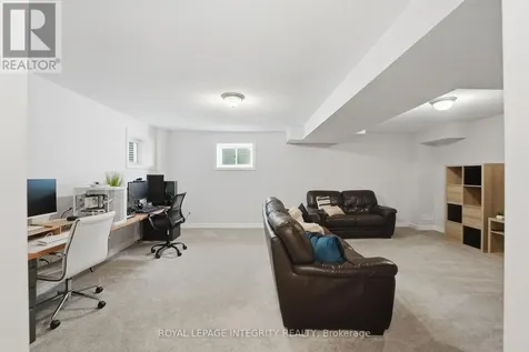193 Equitation Circle Ottawa ON K0A 2Z0