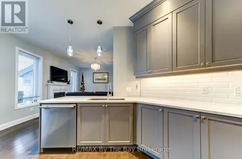 16 Walnut Drive Wasaga Beach ON L9Z 0A9