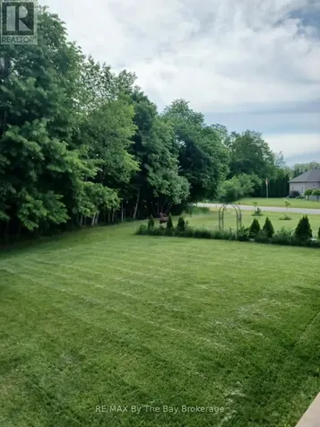 16 Walnut Drive Wasaga Beach ON L9Z 0A9