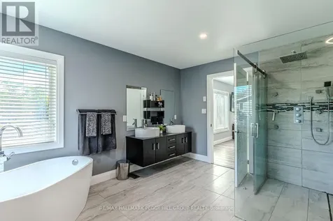1657 Peninsula Point Road Severn ON P0E 1N0