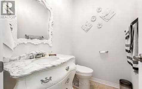 95 Selby Crescent Bradford West Gwillimbury ON L3Z 0V3