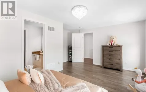 95 Selby Crescent Bradford West Gwillimbury ON L3Z 0V3