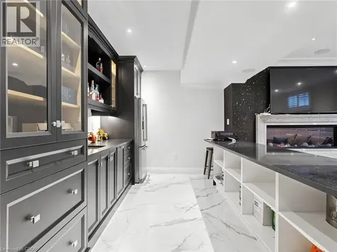 315 Wilson Street West Hamilton ON L9G 0H8