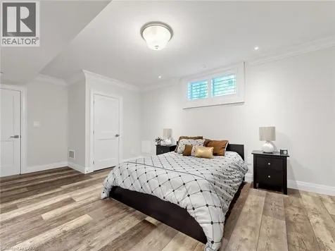 315 Wilson Street West Hamilton ON L9G 0H8