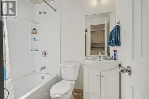 560 Indian Grove Toronto (junction Area) ON M6P 2J4