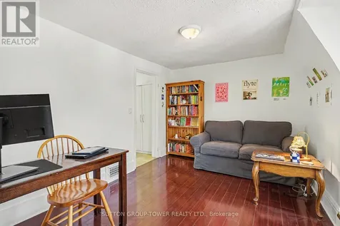 560 Indian Grove Toronto (junction Area) ON M6P 2J4