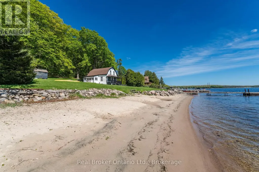 437 Champlain Road Penetanguishene ON L9M 1S5