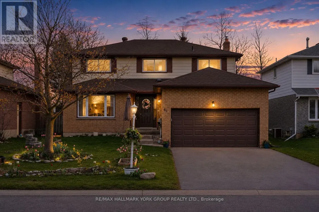 41 Laurentian Lane Orillia ON L3V 7N8