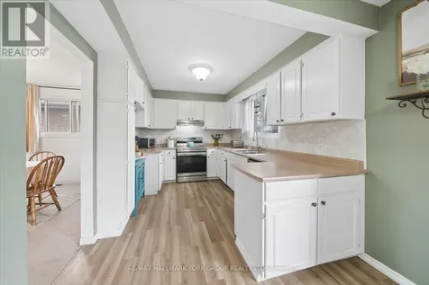 41 Laurentian Lane Orillia ON L3V 7N8