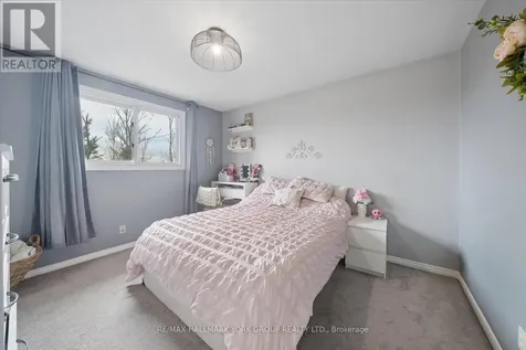 41 Laurentian Lane Orillia ON L3V 7N8