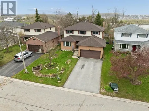 41 Laurentian Lane Orillia ON L3V 7N8